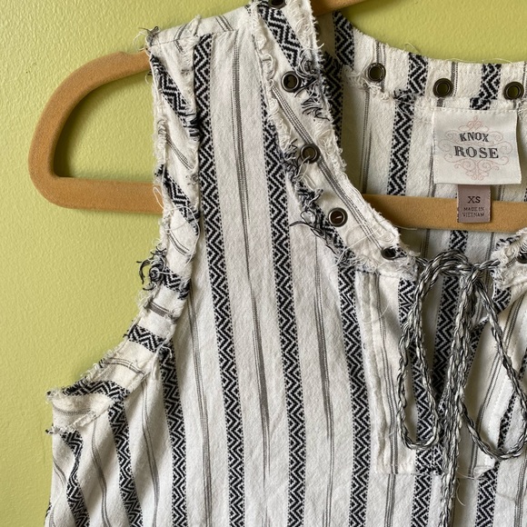 Top - Picture 3 of 3